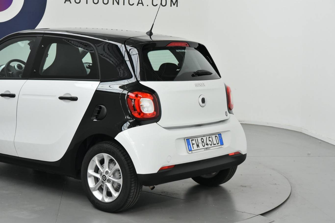 SMART ForFour 23