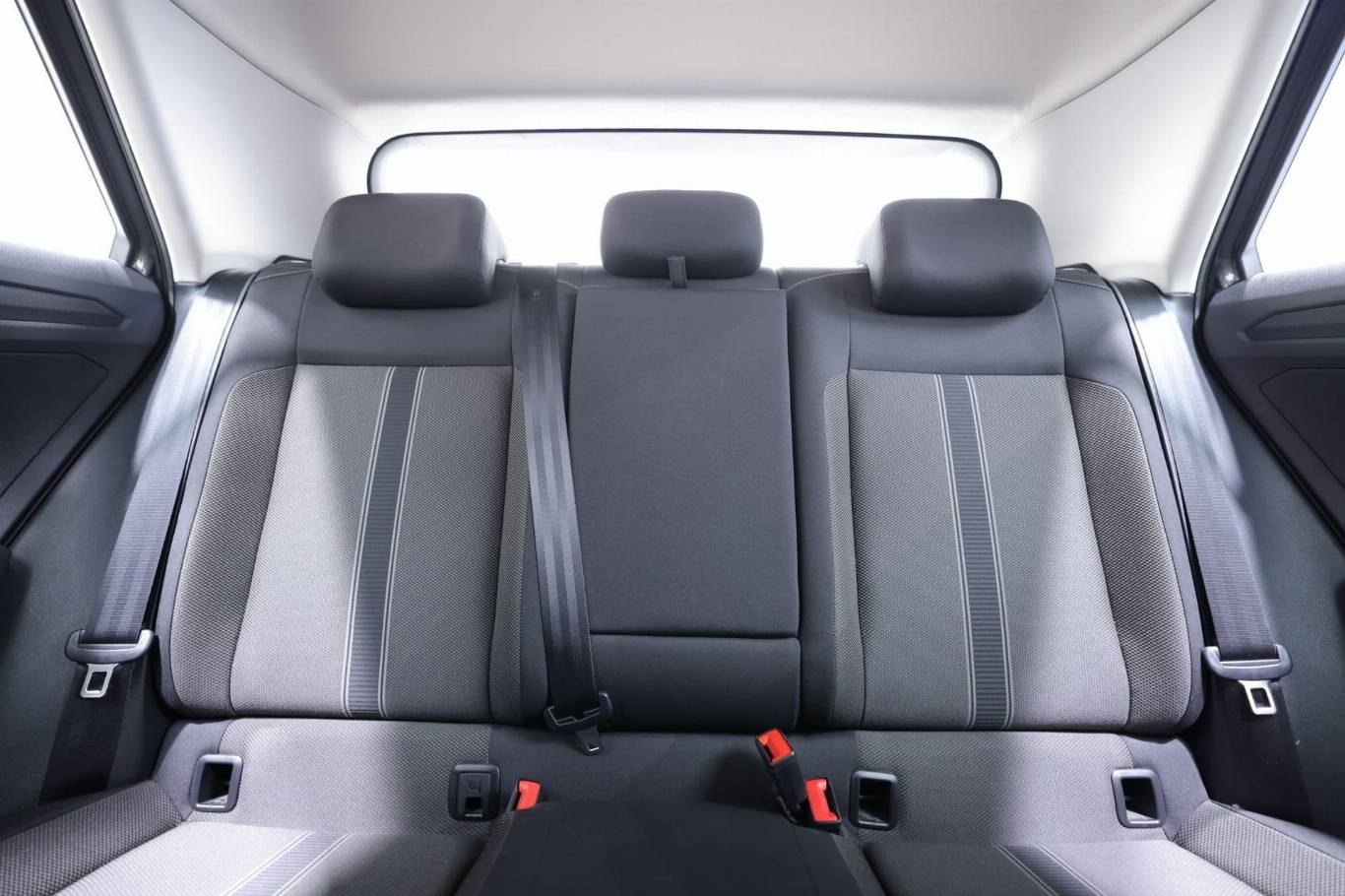 VOLKSWAGEN T-Roc 36