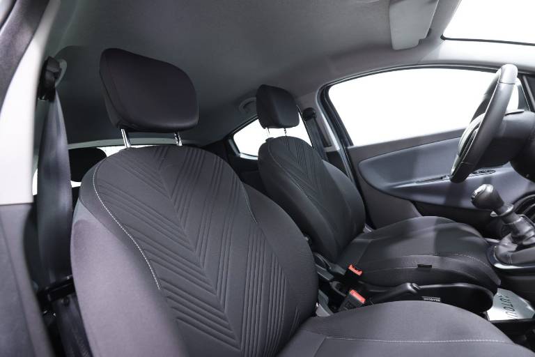 LANCIA Ypsilon 39