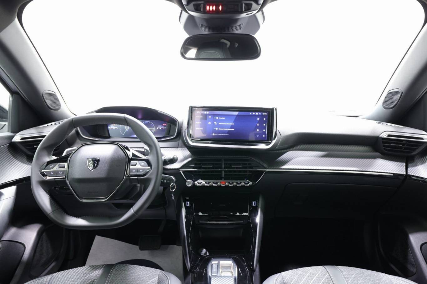 PEUGEOT 2008 10