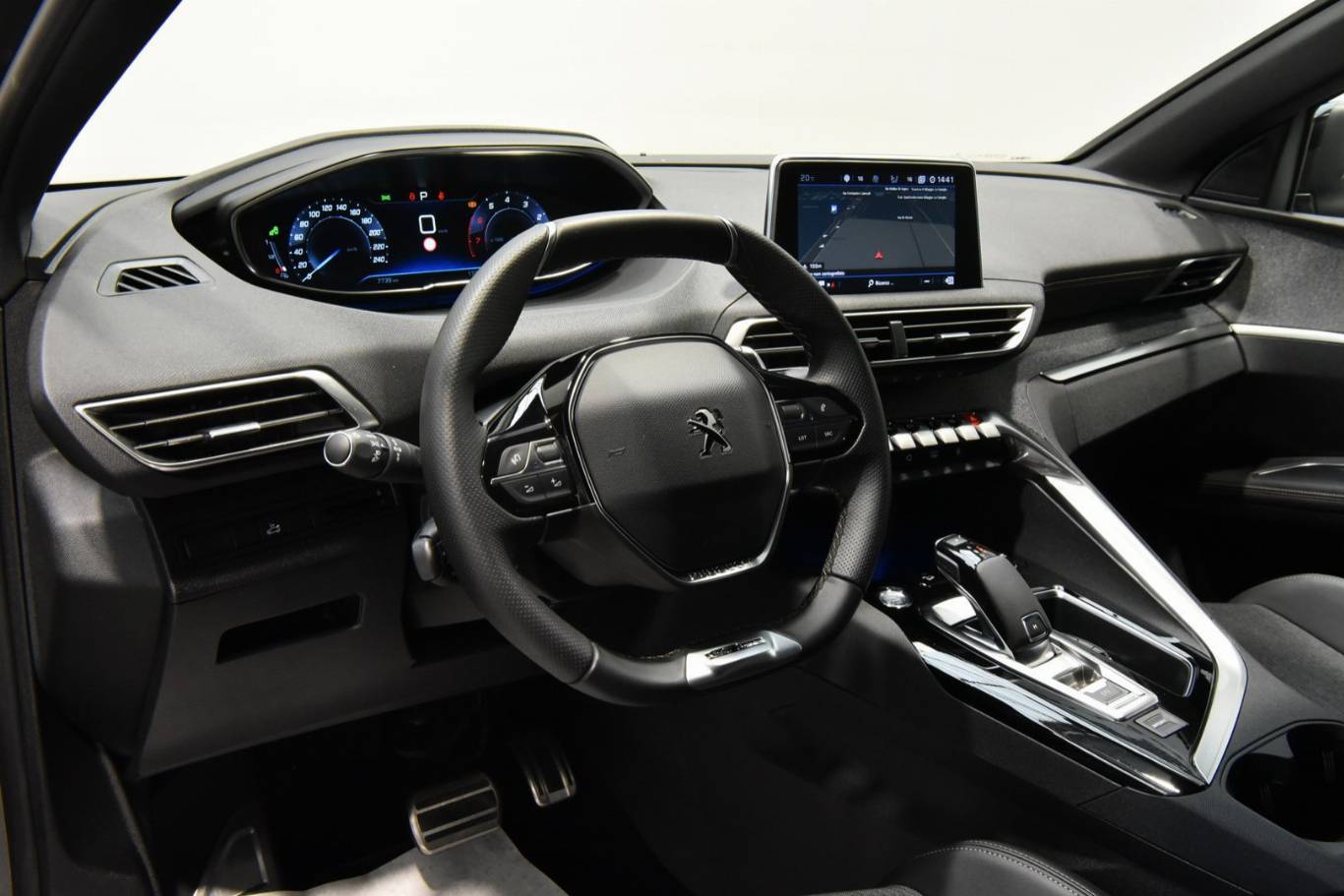 PEUGEOT 5008 3