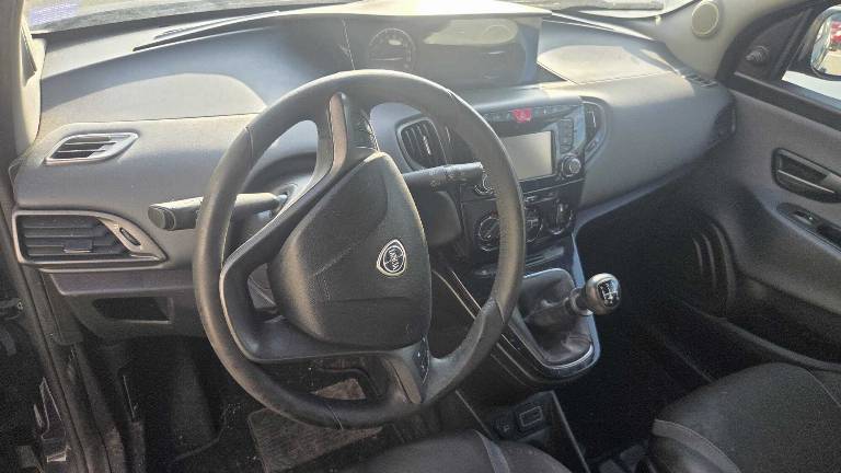 LANCIA Ypsilon 3