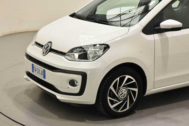 VOLKSWAGEN Up! 19