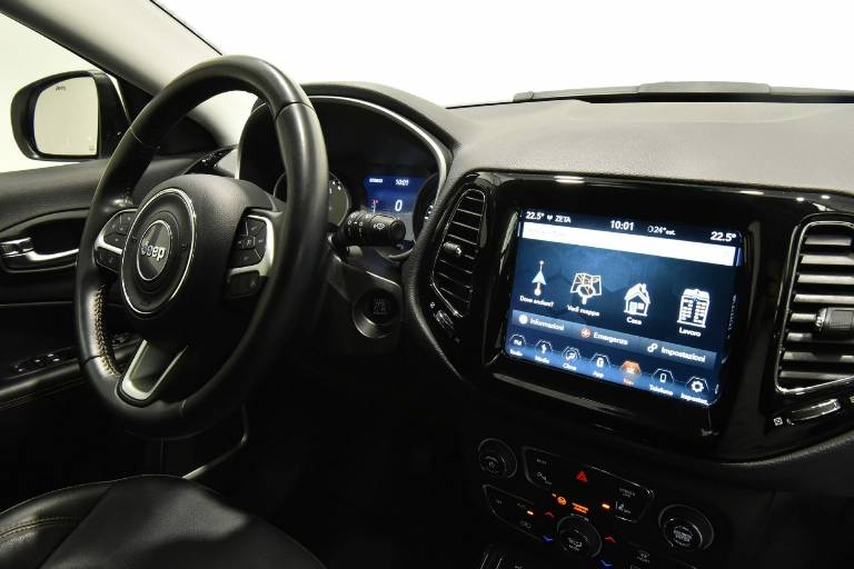 JEEP Compass 21