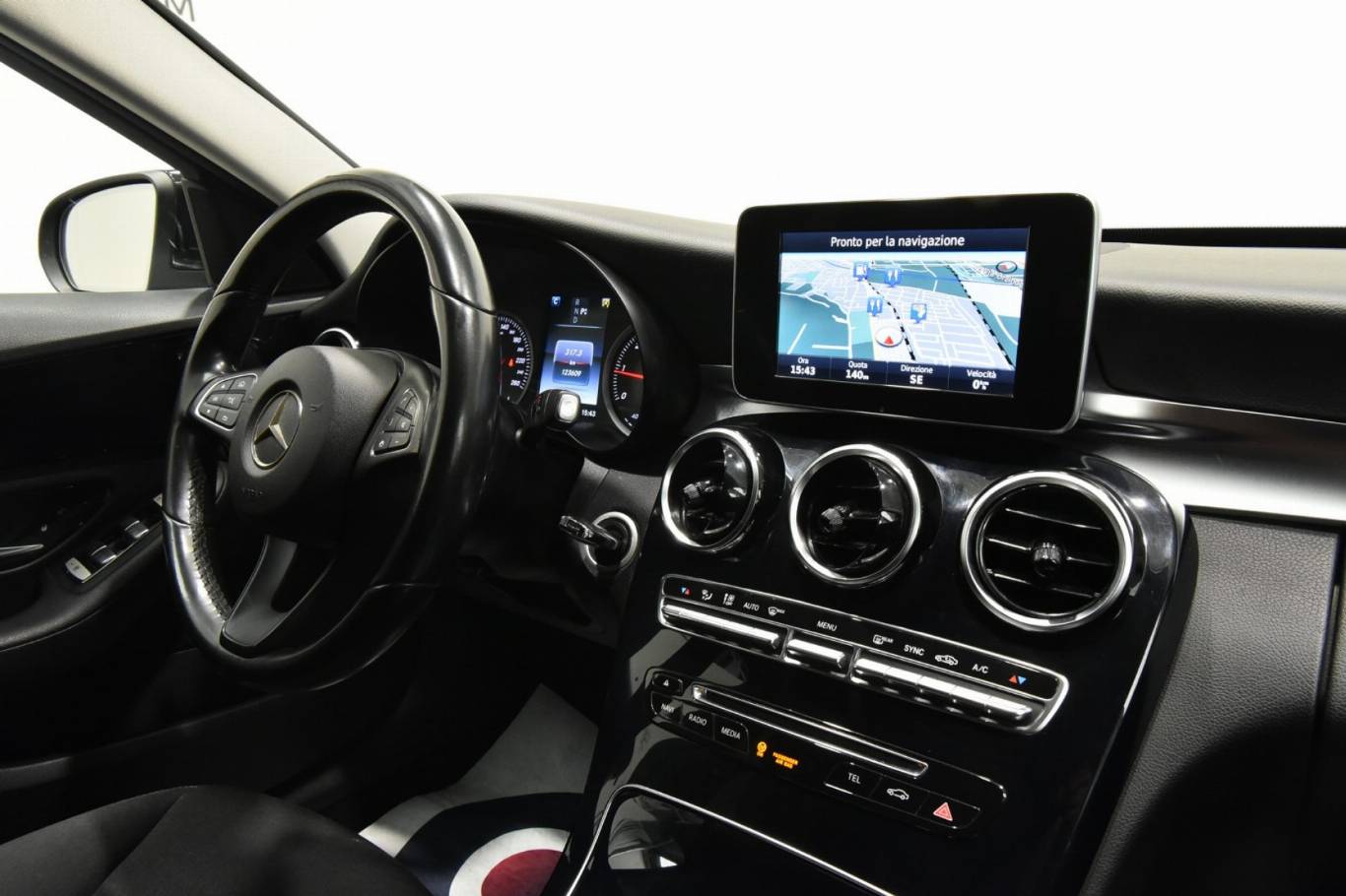 MERCEDES-BENZ C 200 28