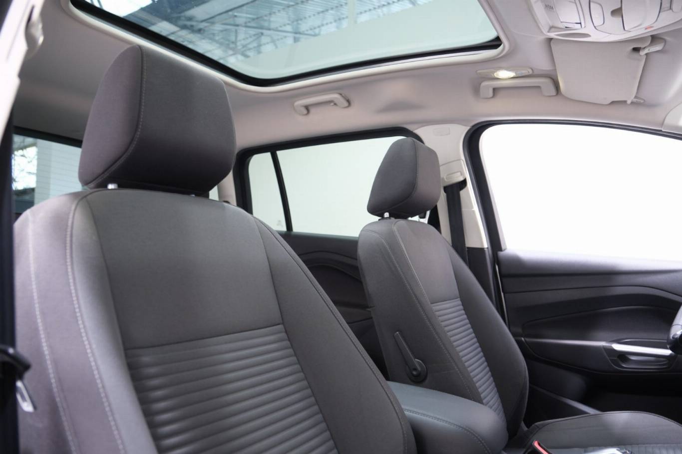 FORD C-Max 59