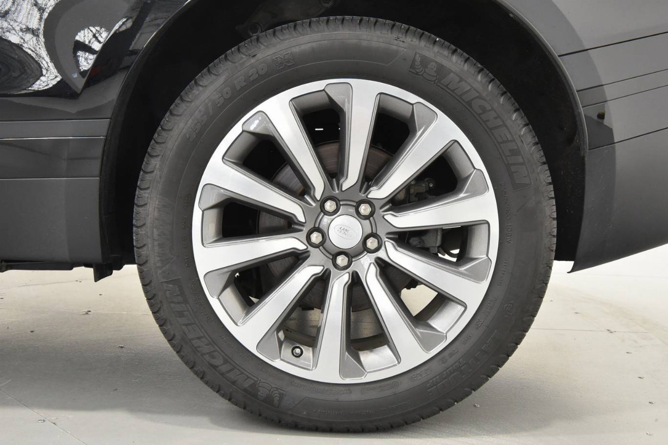 LAND ROVER Range Rover Velar 15