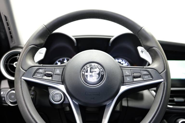 ALFA ROMEO Giulia 7