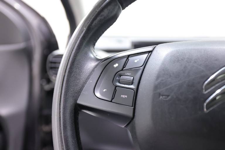 CITROEN C4 Cactus 19