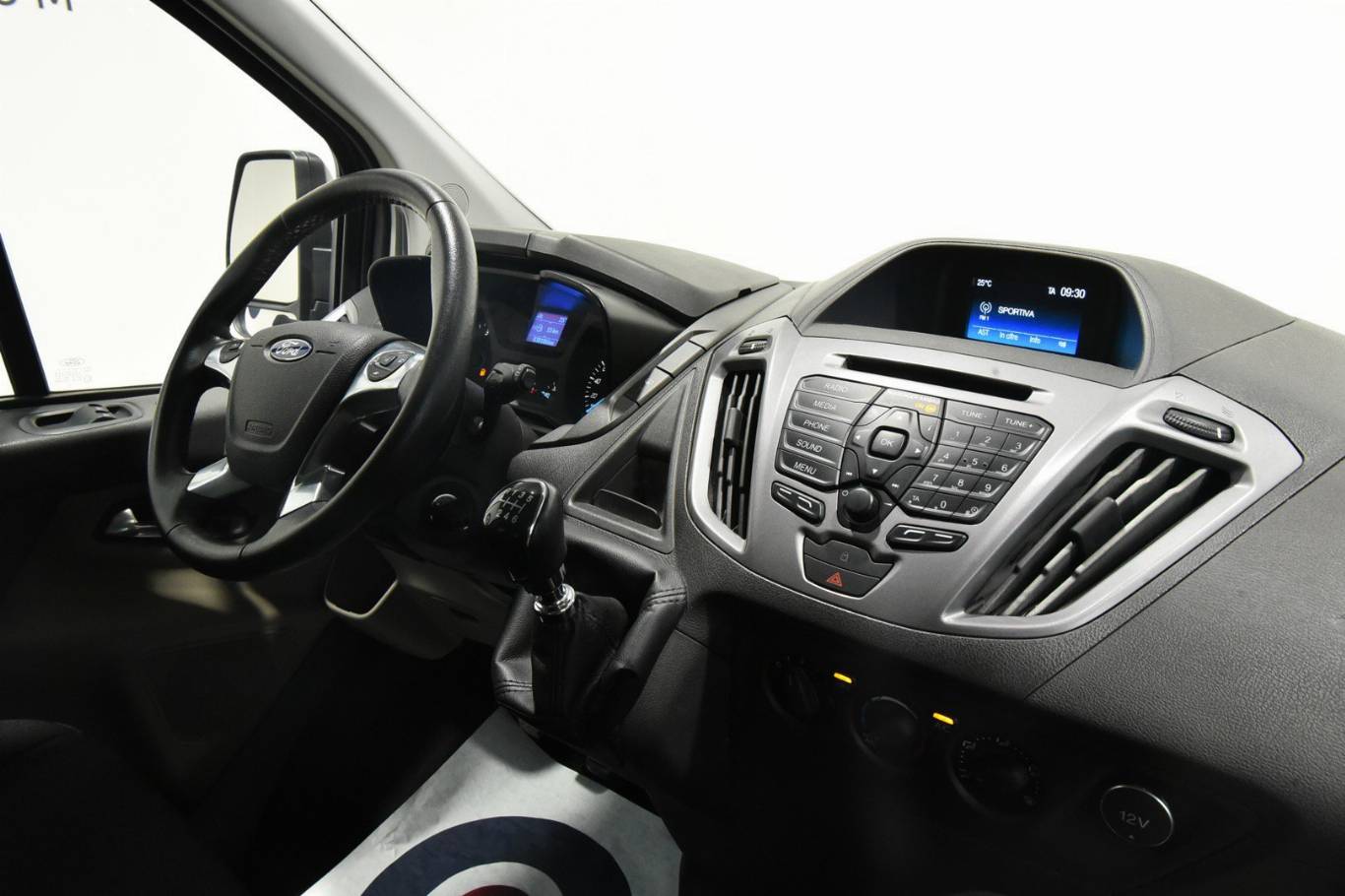 FORD Tourneo Custom 38
