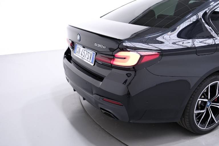 BMW 530 53