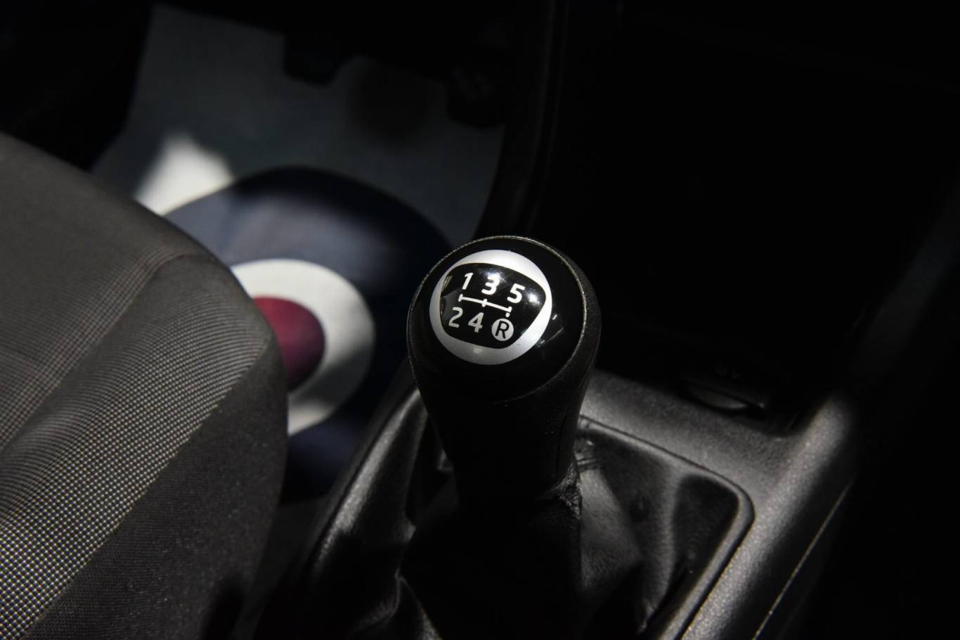 VOLKSWAGEN Up! 25