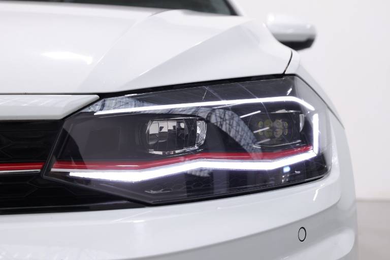 VOLKSWAGEN Polo GTI 12