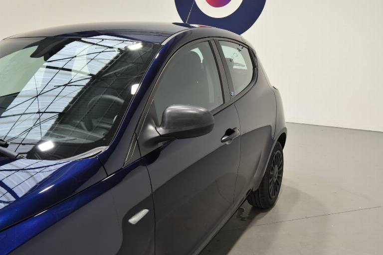 LANCIA Ypsilon 49