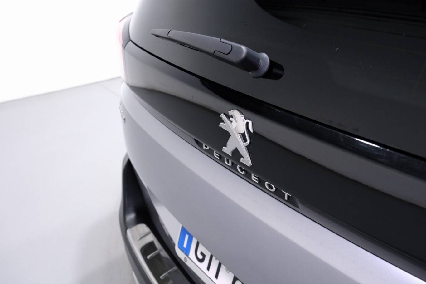 PEUGEOT 5008 74