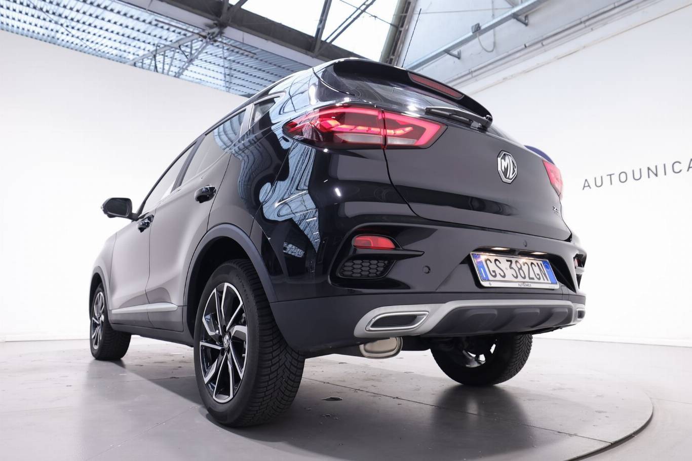 MG ZS 46