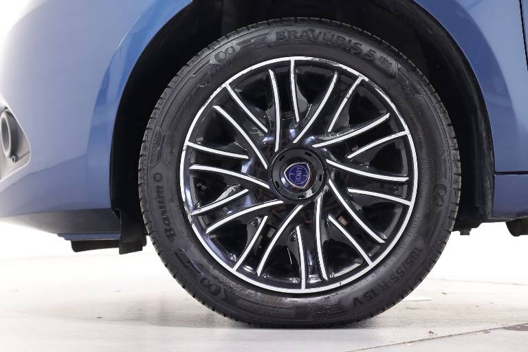 LANCIA Ypsilon 10