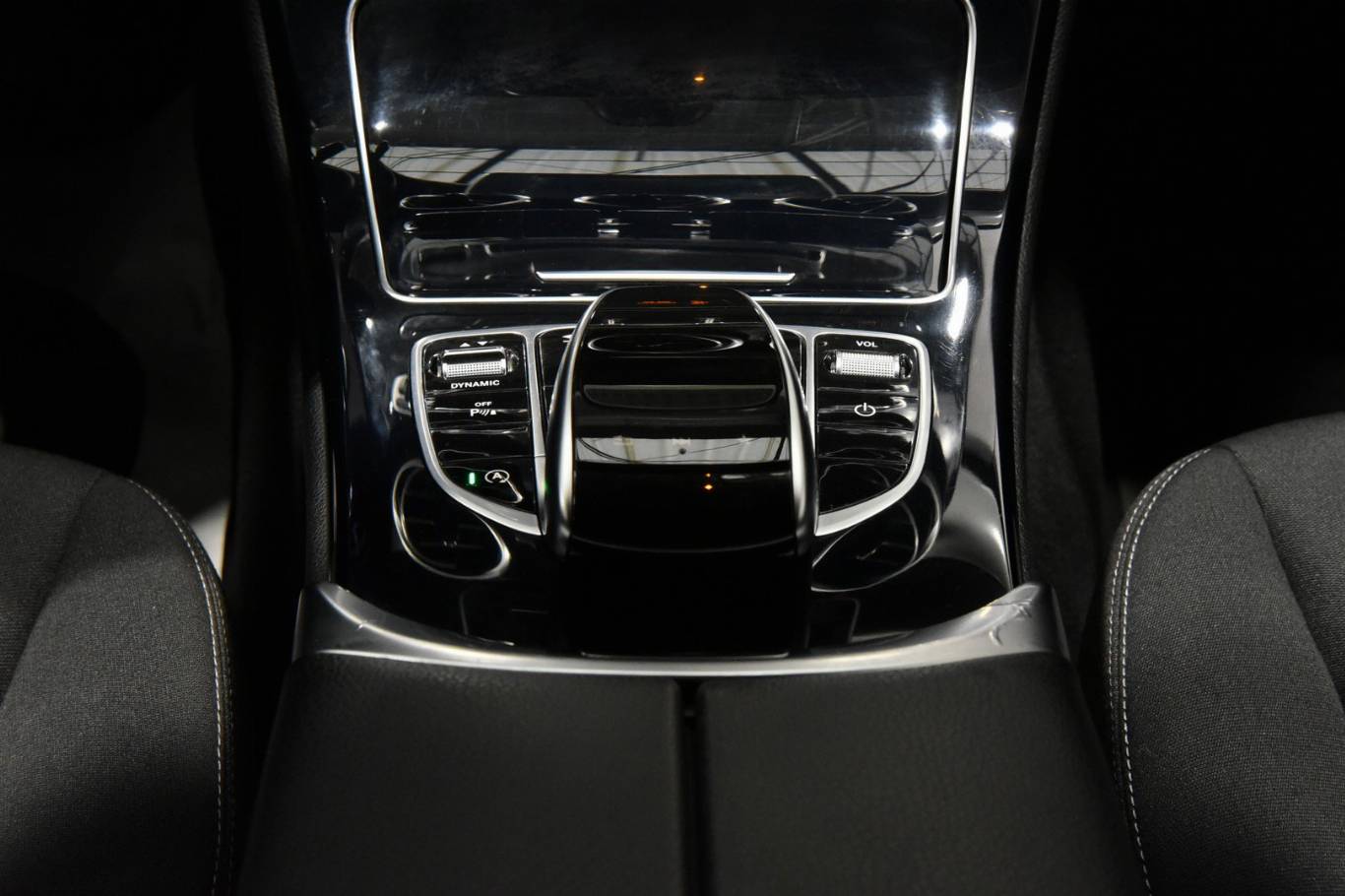 MERCEDES-BENZ C 180 17