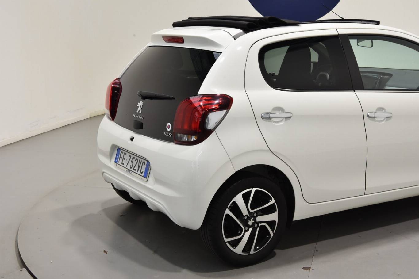 PEUGEOT 108 22