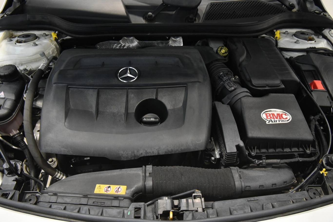 MERCEDES-BENZ CLA 180 14