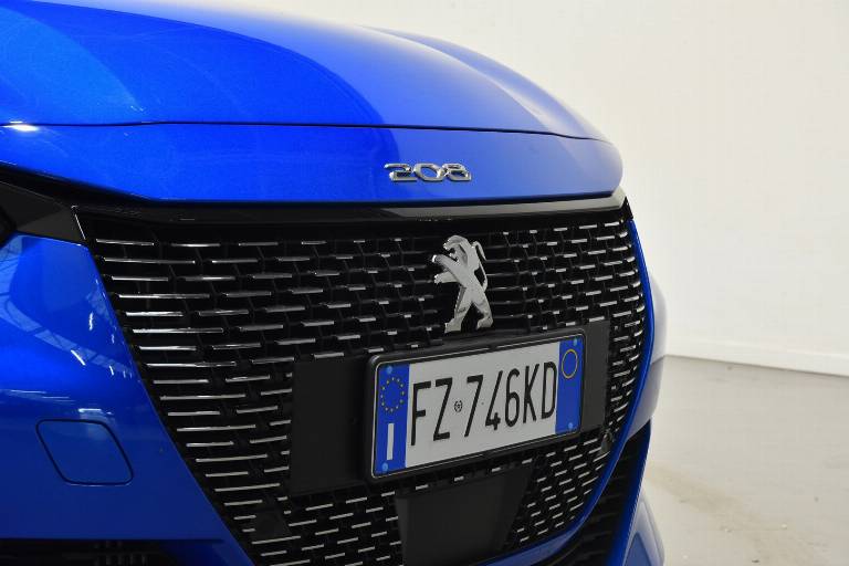 PEUGEOT 208 45