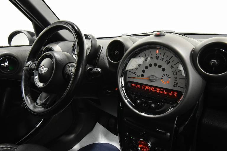 MINI Countryman 28
