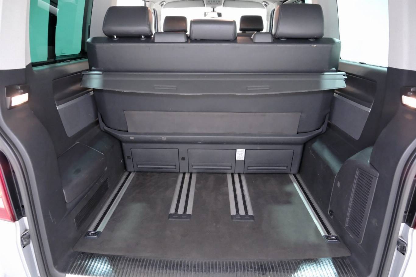 VOLKSWAGEN T5 Multivan 56