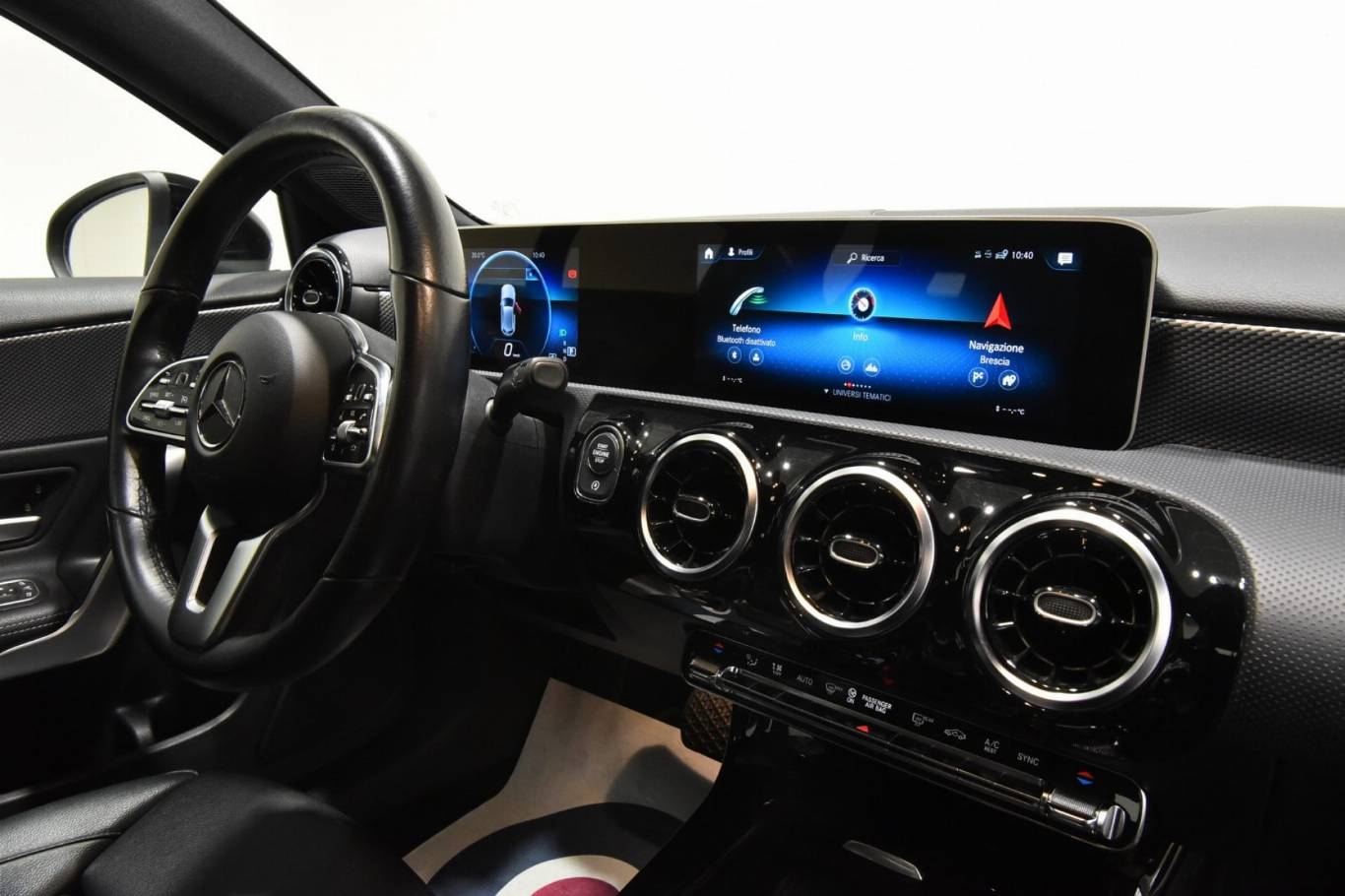 MERCEDES-BENZ A 180 28