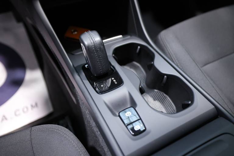 VOLVO XC40 28