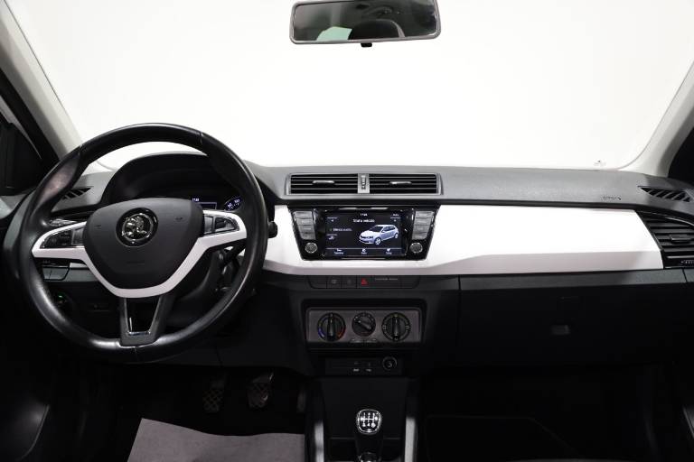SKODA Fabia 9