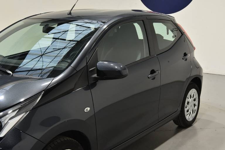TOYOTA Aygo 37