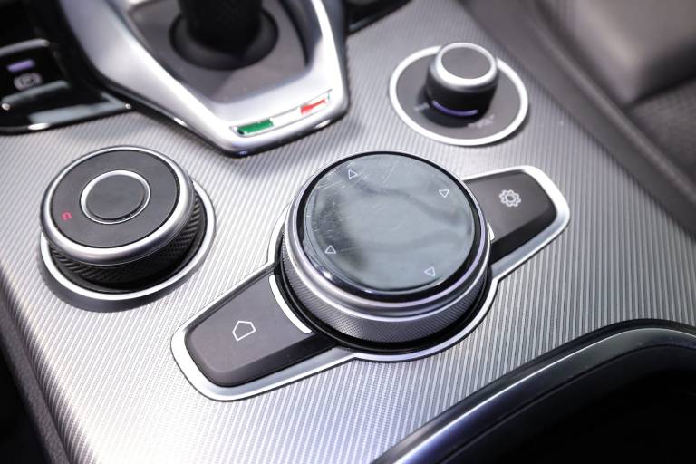 ALFA ROMEO Stelvio 30