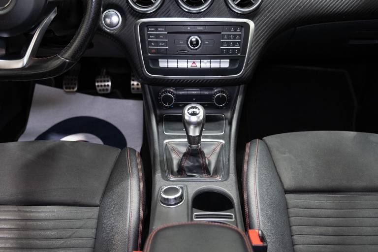 MERCEDES-BENZ A 180 43