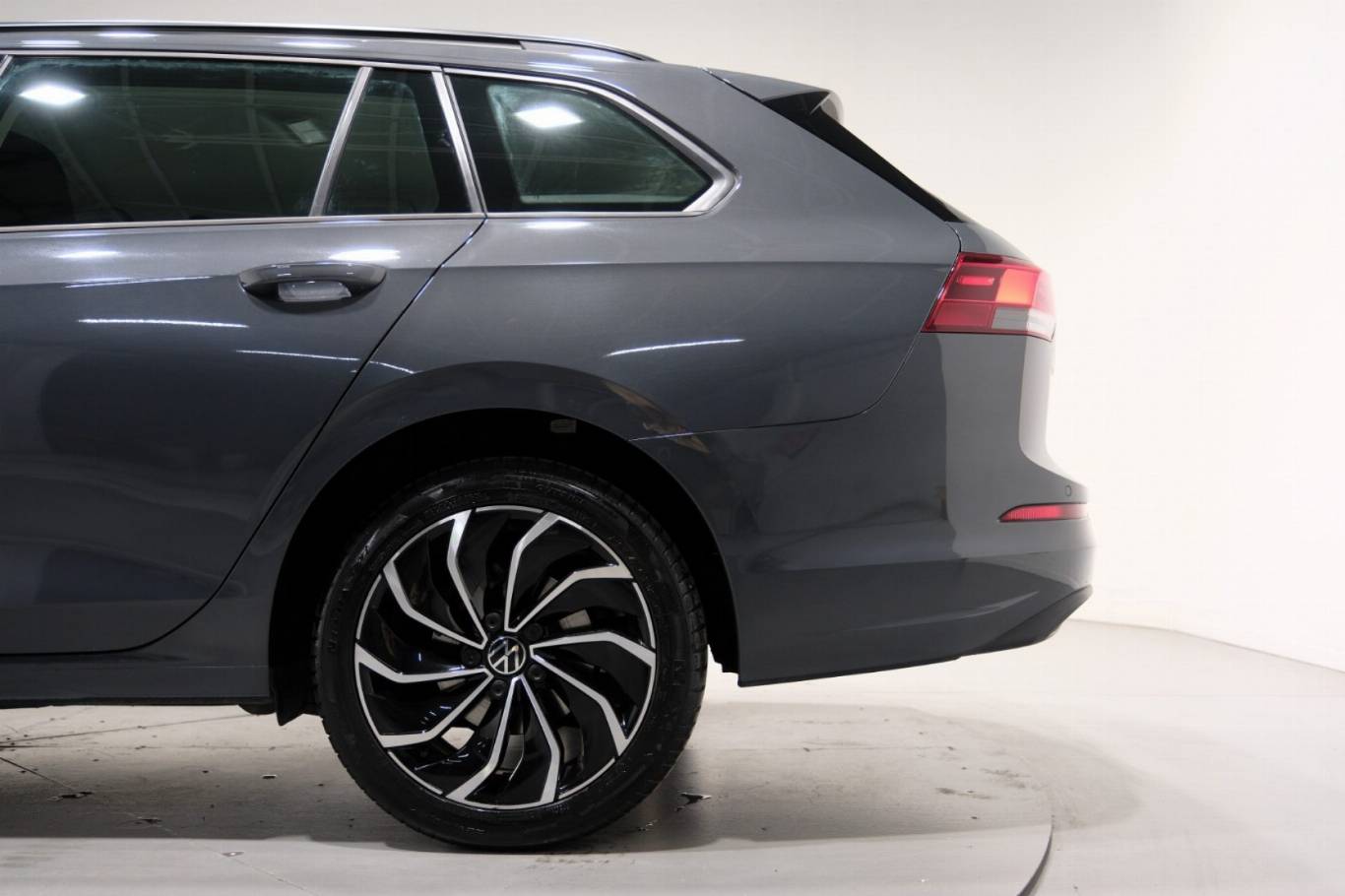 VOLKSWAGEN Golf Variant 42