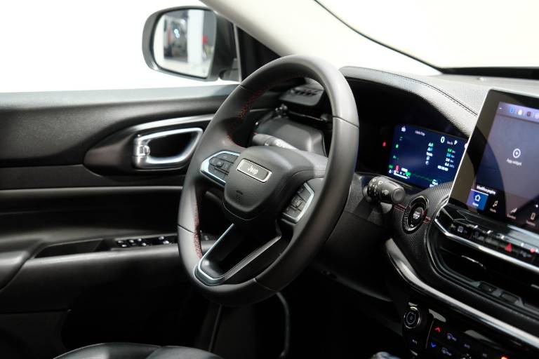 JEEP Compass 67