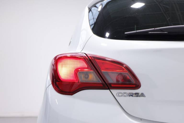 OPEL Corsa 38