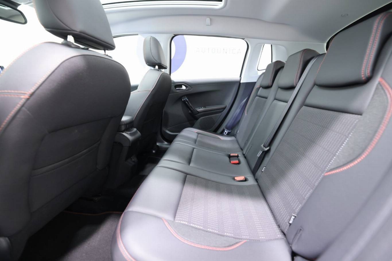 PEUGEOT 2008 35