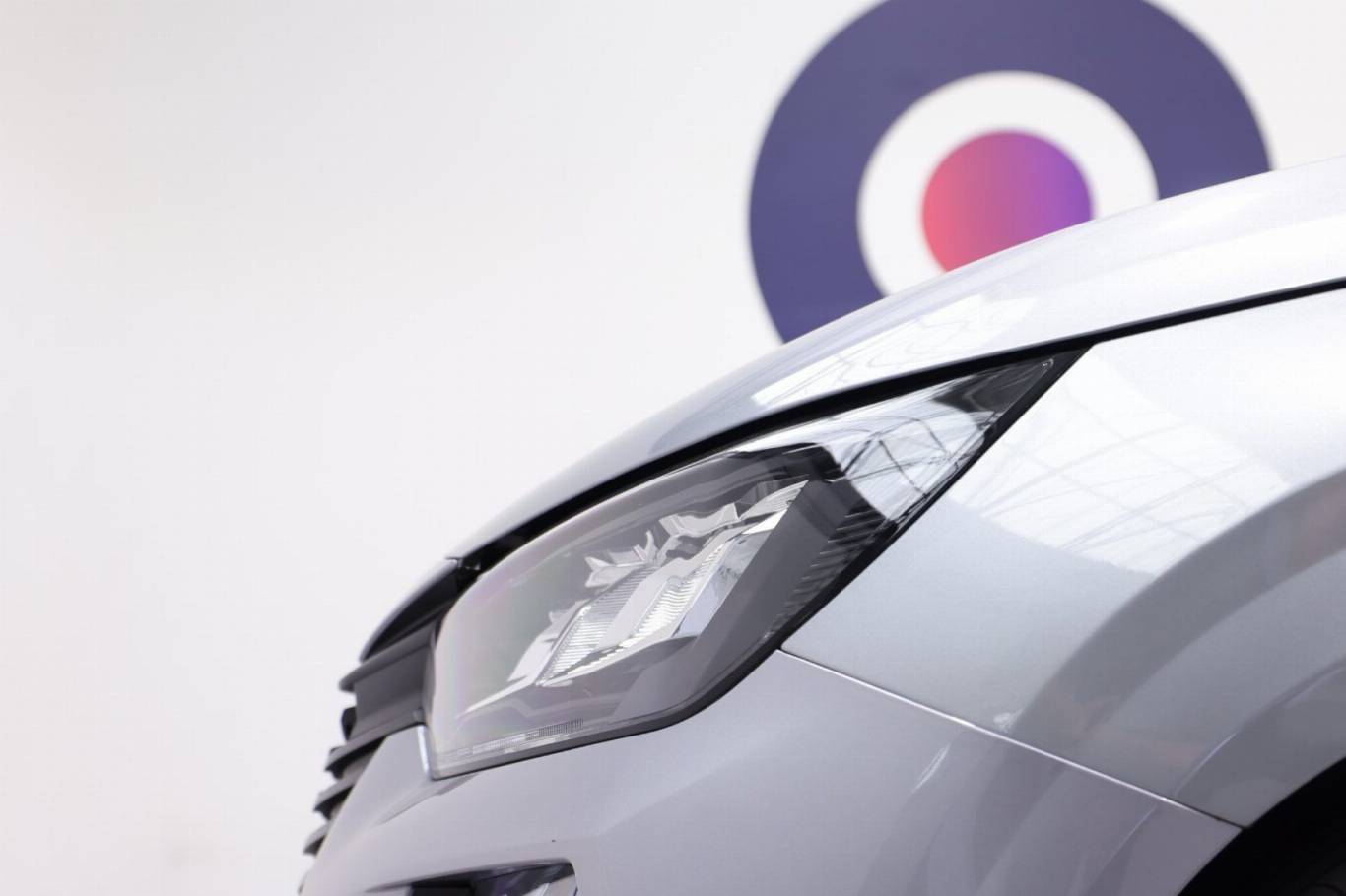 PEUGEOT 208 19