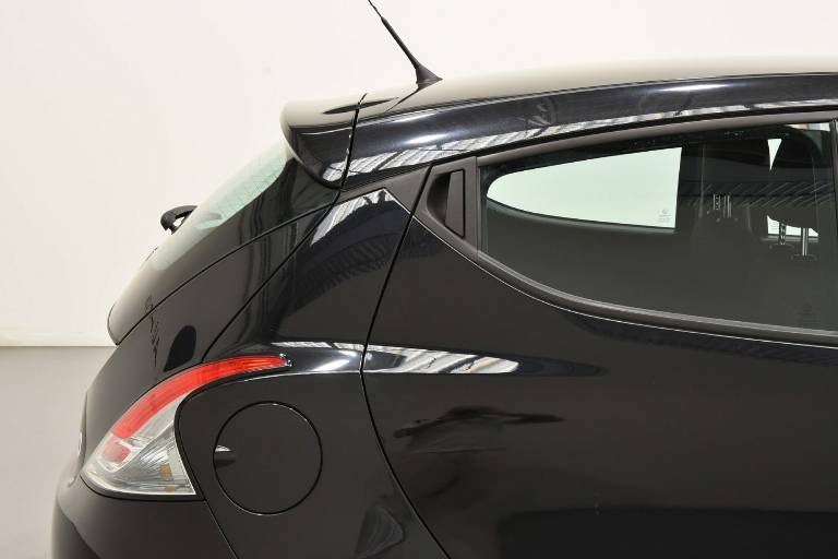 LANCIA Ypsilon 41