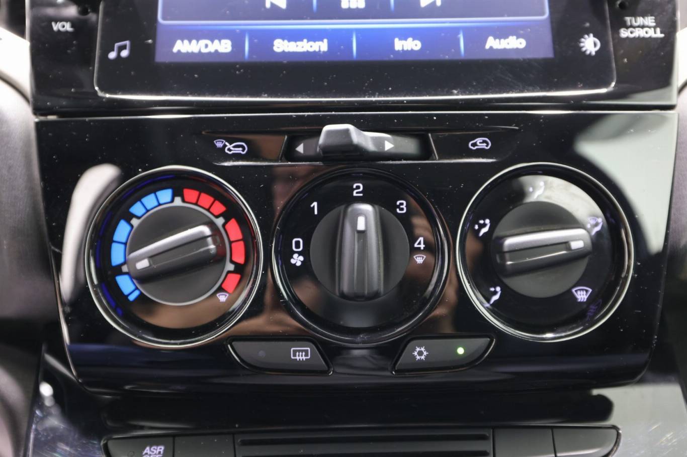 LANCIA Ypsilon 25