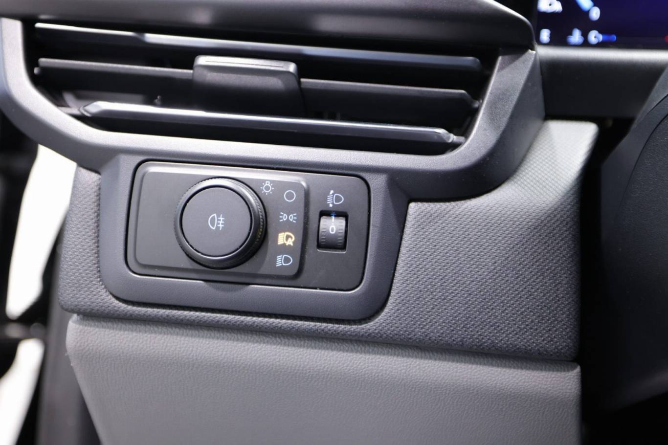 FORD Tourneo Custom 24