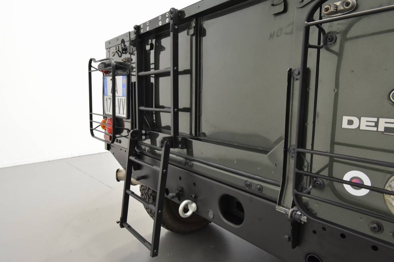 LAND ROVER Defender 65