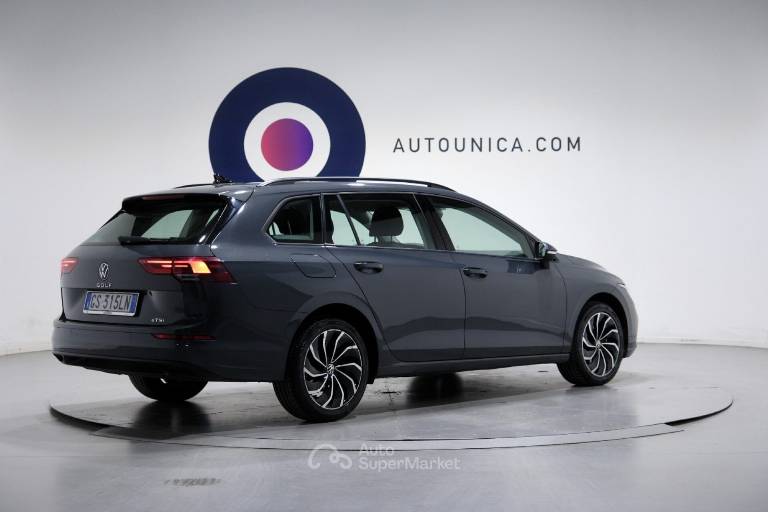 VOLKSWAGEN Golf 15