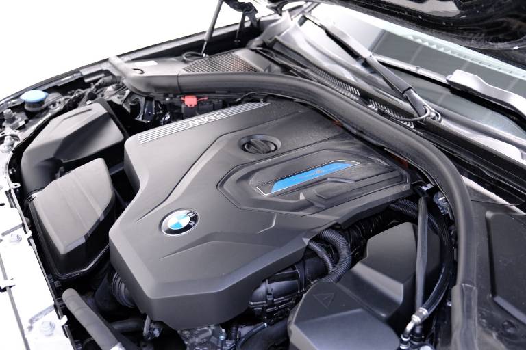 BMW 320 73
