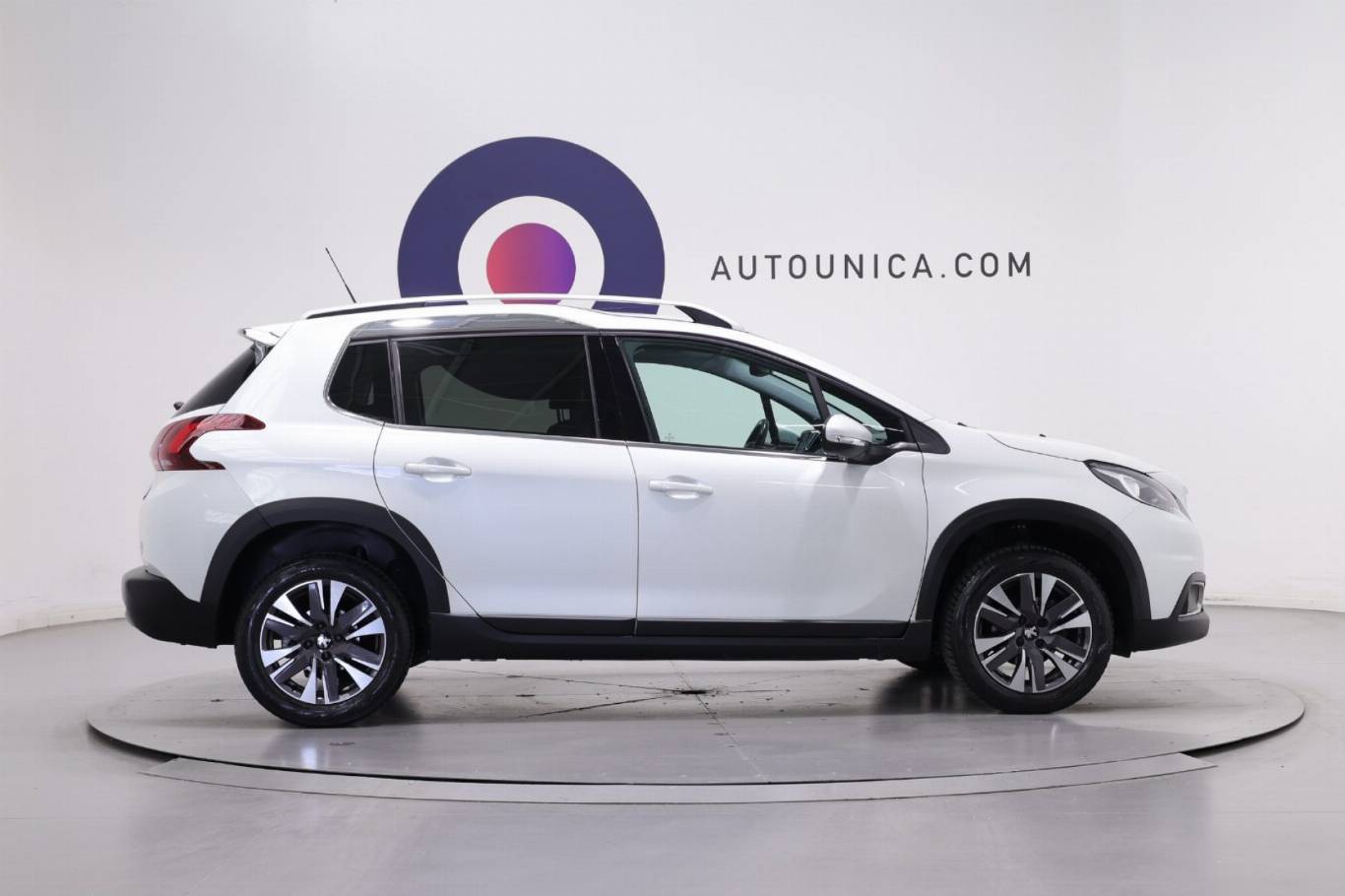 PEUGEOT 2008 4