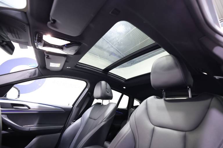 BMW X4 11
