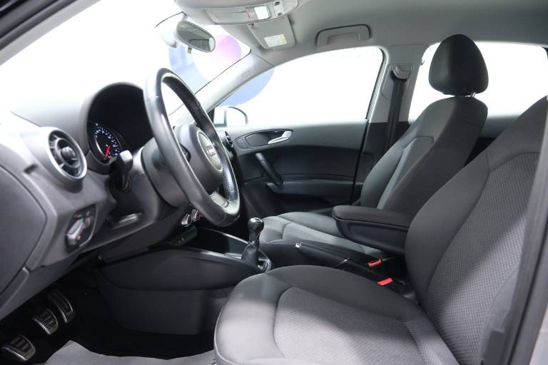 AUDI A1 20