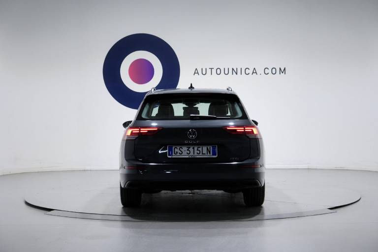 VOLKSWAGEN Golf Variant 16
