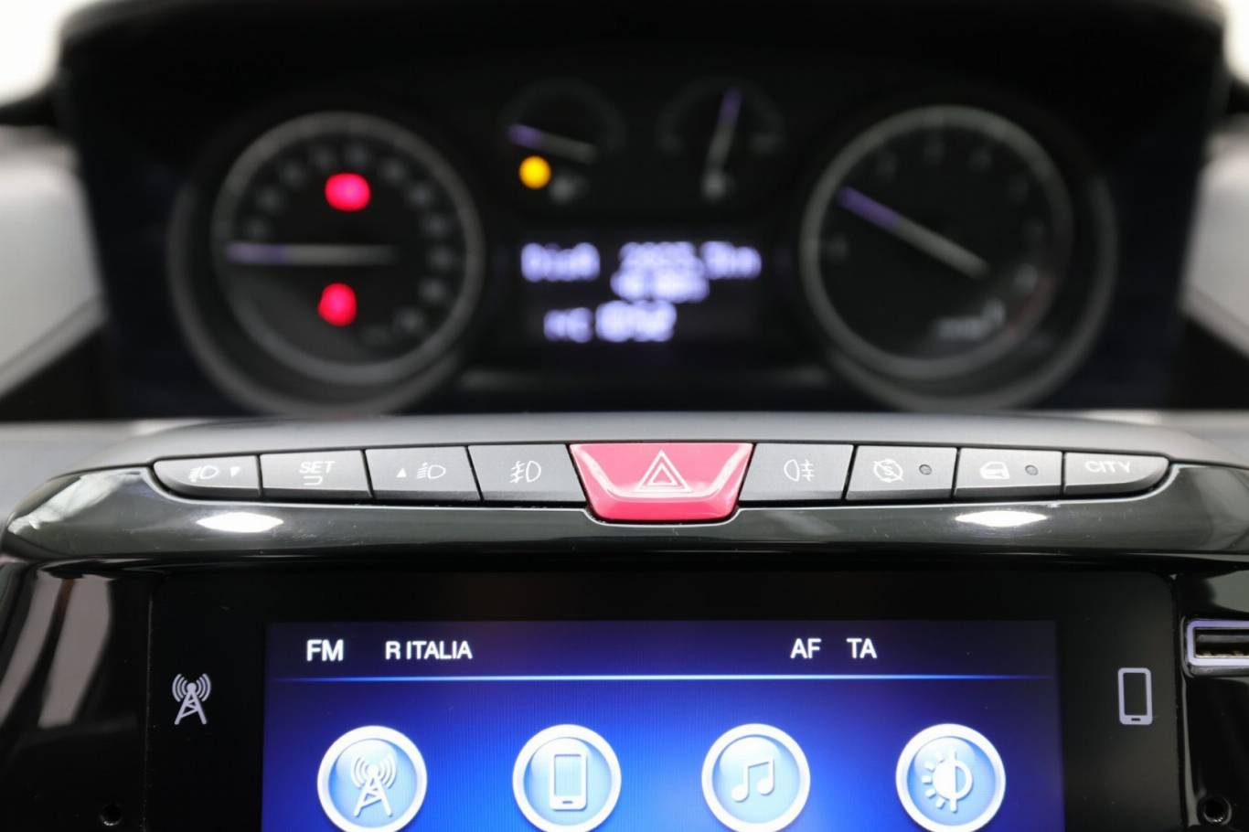 LANCIA Ypsilon 24