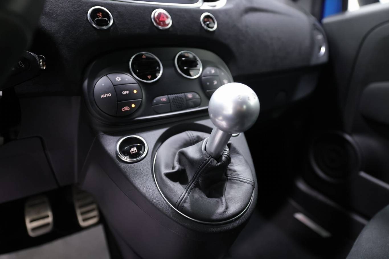 ABARTH 595 26